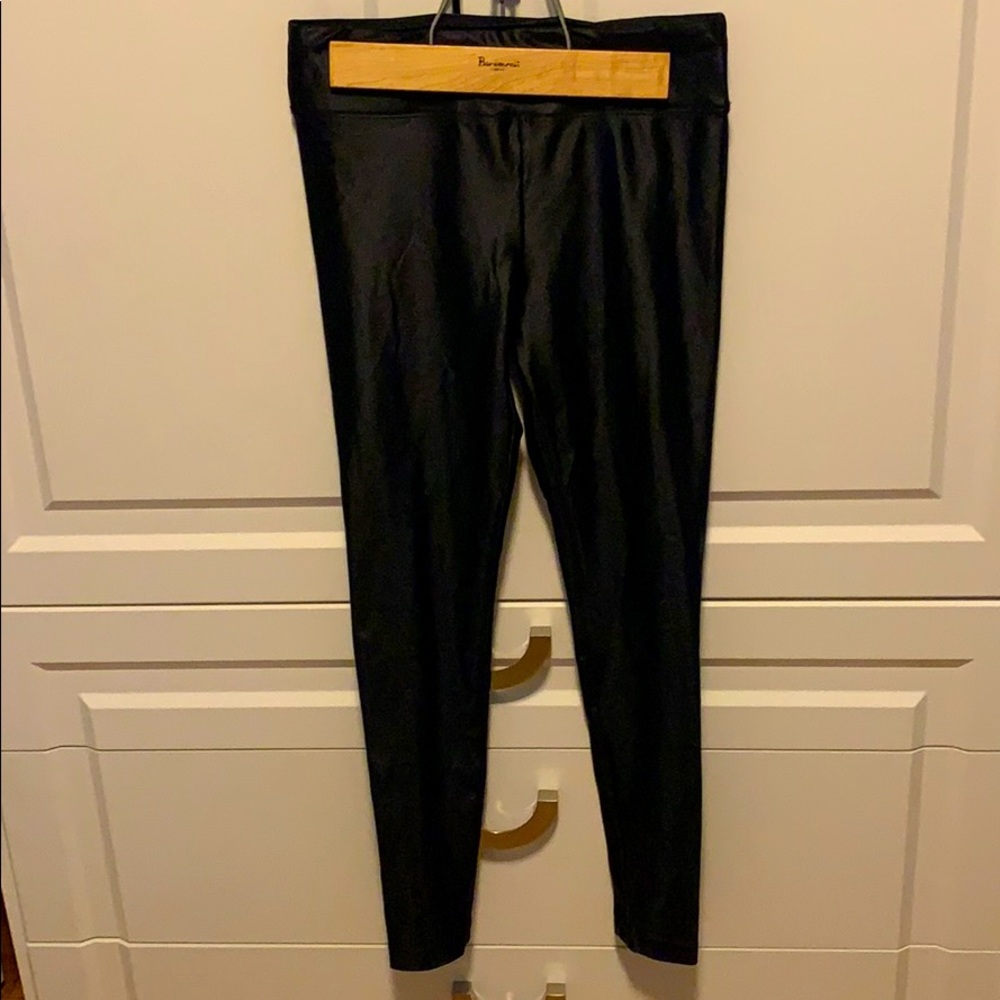 Koral lustrous leggings